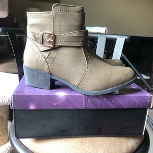 Rosegirl taupe buckle moto boots